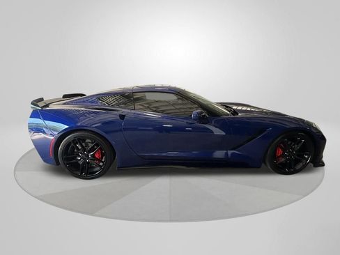 Used 2018 Chevrolet Corvette Stingray Coupe w/ Carbon Flash Badge Package RWD image 8
