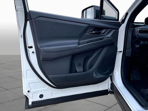 Used 2026 Toyota bZ FWD image 20