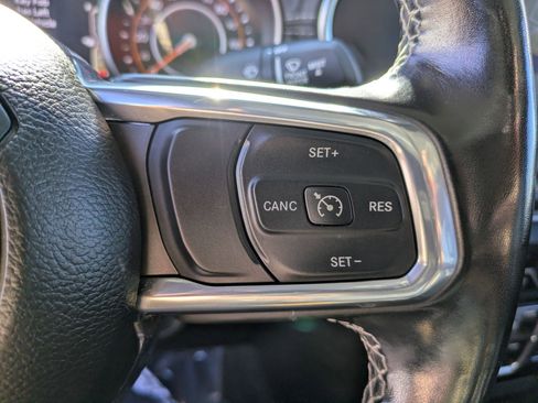 Used 2021 Jeep Gladiator Overland w/ Popular Equipment Package image 18