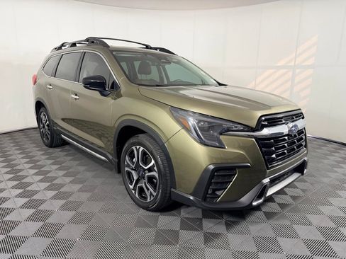 Used 2025 Subaru Ascent Touring w/ Popular Package #1 AWD/4WD image 14