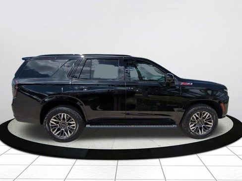 Used 2025 Chevrolet Tahoe Z71 w/ Z71 Off-Road Package image 2