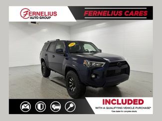 Used 2021 Toyota 4Runner SR5 AWD/4WD video 1