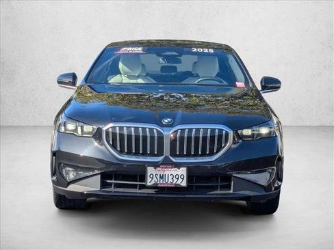 Used 2025 BMW 530i w/ Premium Package image 2