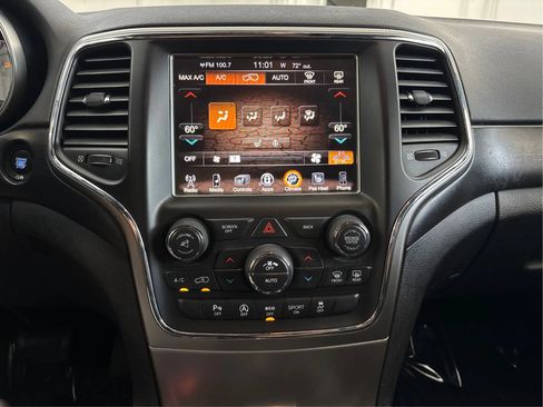 Used 2017 Jeep Grand Cherokee Altitude AWD/4WD image 34