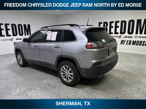 Used 2022 Jeep Cherokee Latitude Lux AWD/4WD image 6