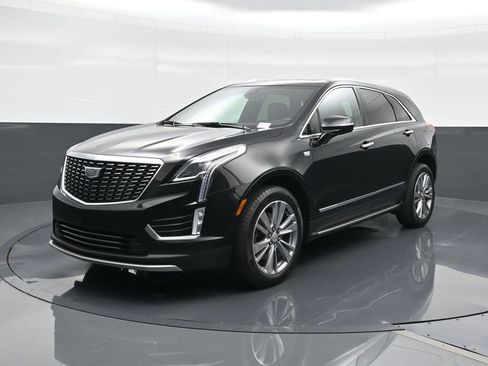 Certified 2024 Cadillac XT5 Premium Luxury FWD image 1