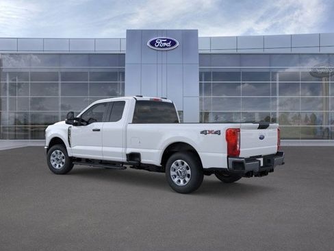 Used 2024 Ford F250 XLT w/ Camper Package image 4