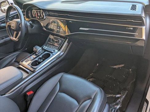 Used 2022 Audi Q8 Premium Plus image 24