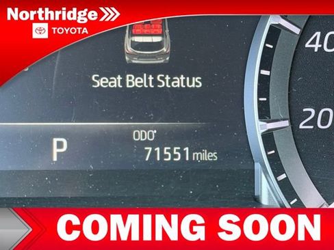 Used 2023 Toyota Highlander XLE FWD image 10