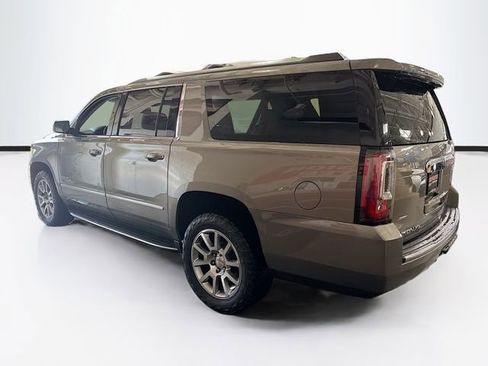 Used 2019 GMC Yukon XL Denali image 8