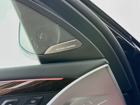 New 2025 BMW X4 xDrive30i w/ Premium Package image 19