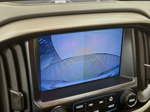 Used 2015 Chevrolet Colorado Z71 image 14