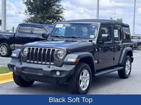 Used 2018 Jeep Wrangler Unlimited Sport S AWD/4WD image 5