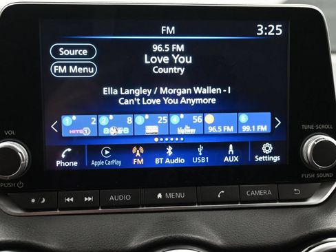 Used 2025 Nissan Sentra SV w/ All-Weather Package FWD image 19