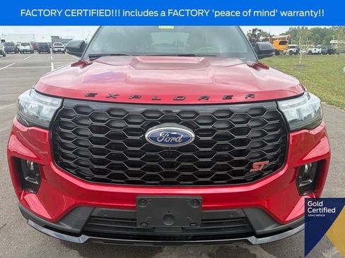 Used 2025 Ford Explorer ST w/ Sun And Sound Package AWD/4WD image 4