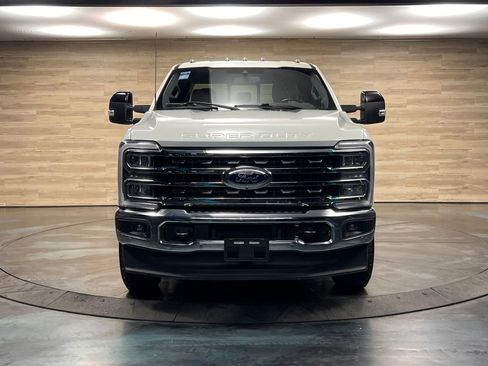 Used 2024 Ford F350 Lariat AWD/4WD image 3