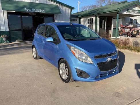 Used 2014 Chevrolet Spark LT image 4