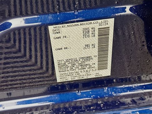 Used 2024 Nissan Leaf S image 12