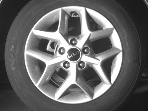 Used 2025 Kia Soul LX w/ LX Technology Package FWD image 22