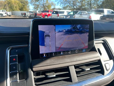 Used 2021 GMC Yukon SLT w/ SLT Luxury Package image 15