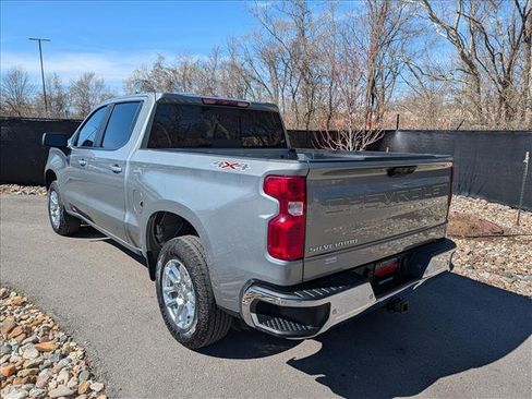 Used 2023 Chevrolet Silverado 1500 LT w/ Convenience Package II image 3