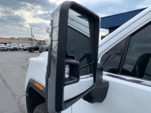 Used 2024 GMC Sierra 3500 Denali w/ Denali Reserve Package AWD/4WD image 18