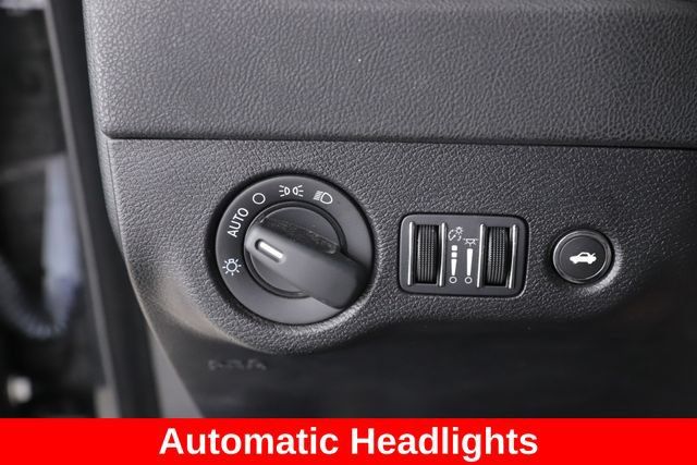 Used 2023 Dodge Charger R/T RWD image 20