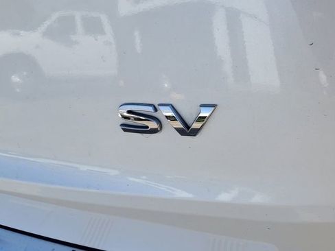 Used 2023 Nissan Rogue SV image 5