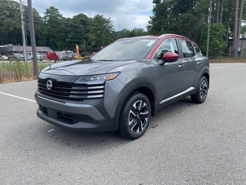 New 2026 Nissan Kicks SV w/ Interior Electronics Package image 2