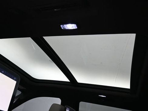 Used 2024 Chevrolet Tahoe Z71 w/ Luxury Package image 22