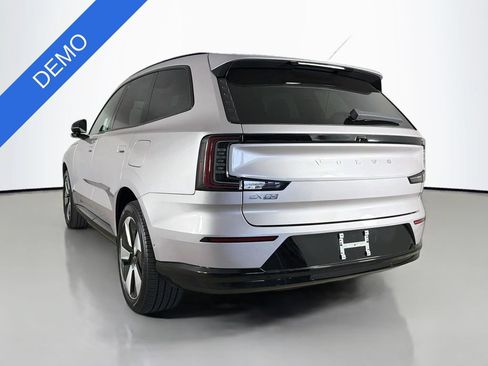 Used 2026 Volvo EX90 Plus RWD image 5