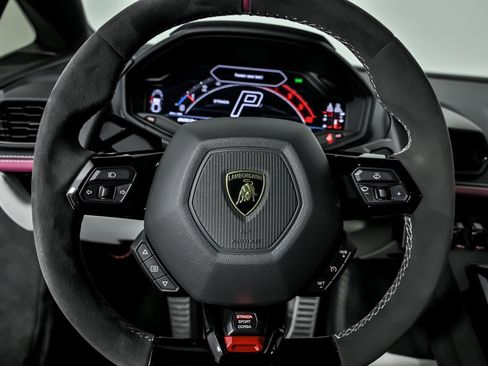 Used 2023 Lamborghini Huracan Tecnica image 32
