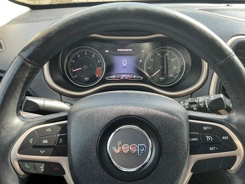 Used 2014 Jeep Cherokee Limited AWD/4WD image 23
