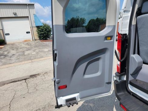 Used 2016 Ford Transit 350 XLT RWD image 22