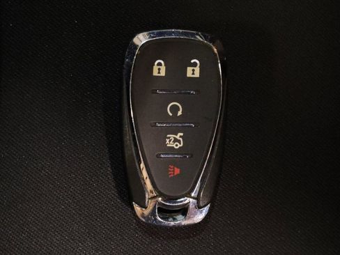 Used 2025 Chevrolet Malibu LT image 32