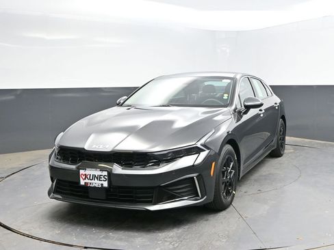 Used 2025 Kia K5 LXS FWD image 4