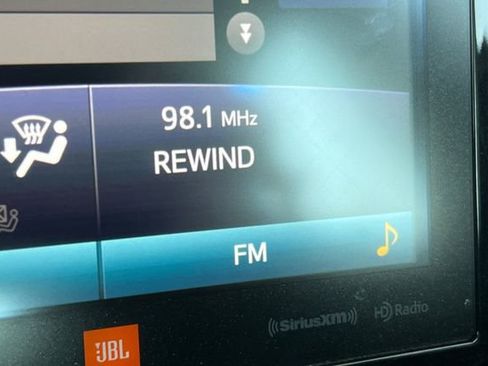 Used 2021 Toyota Prius Prime Limited image 24