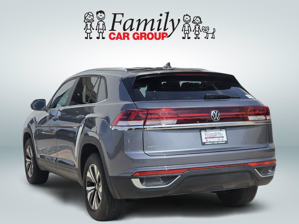 Used 2024 Volkswagen Atlas Cross Sport SE FWD image 3