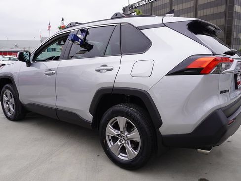 Certified 2024 Toyota RAV4 XLE FWD image 5
