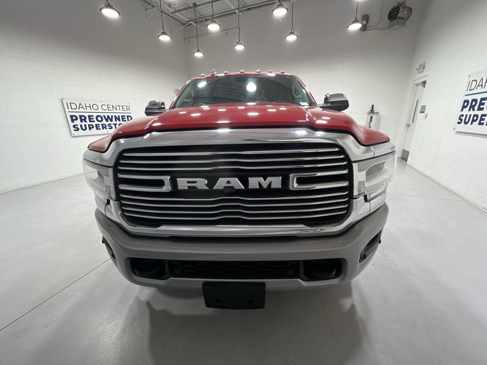 Used 2021 RAM 3500 Laramie AWD/4WD image 3