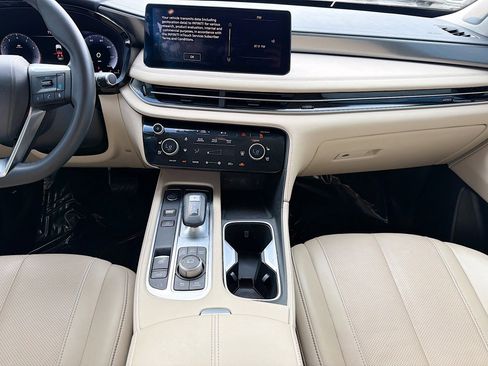 Used 2023 INFINITI QX60 Luxe w/ Performance Audio Package image 19