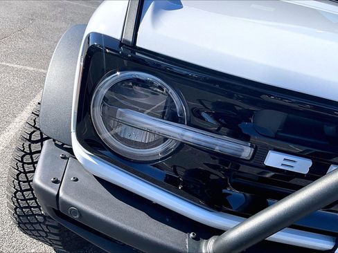 Used 2022 Ford Bronco Outer Banks w/ Sasquatch Package image 32