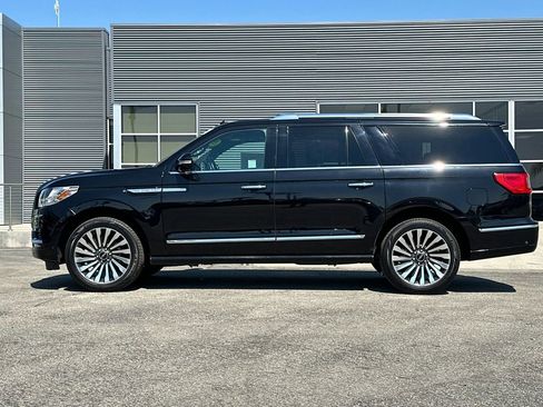 Certified 2019 Lincoln Navigator L Reserve image 8