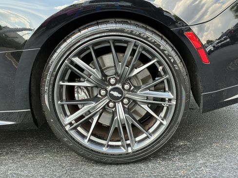 Used 2018 Chevrolet Camaro ZL1 RWD image 11