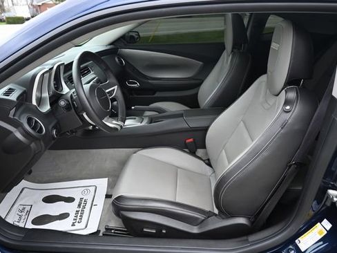Used 2010 Chevrolet Camaro SS image 24