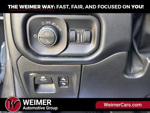 Used 2019 RAM 1500 Laramie AWD/4WD image 16