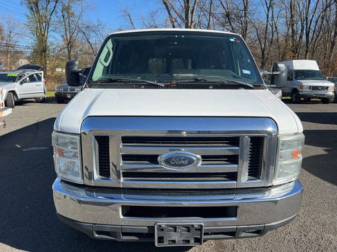 Used 2009 Ford E-350 and Econoline 350 XL image 2
