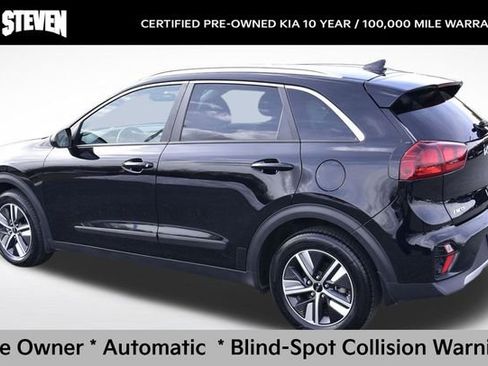 Certified 2022 Kia Niro LXS image 3
