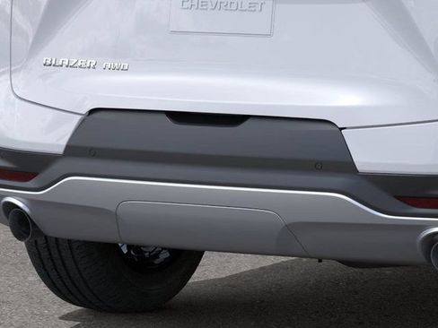 New 2026 Chevrolet Blazer LT w/ Sound & Technology Package AWD/4WD image 16