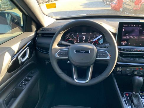 New 2026 Jeep Compass Limited AWD/4WD image 15